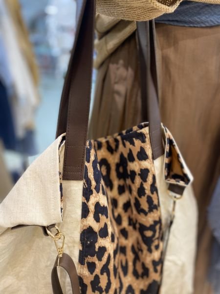 Leopar Detay Keten Çanta